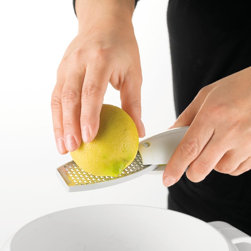 SQUEEZE&GRATE STORCĂTOR CITRICE CU RĂZĂTOARE - imagine 6